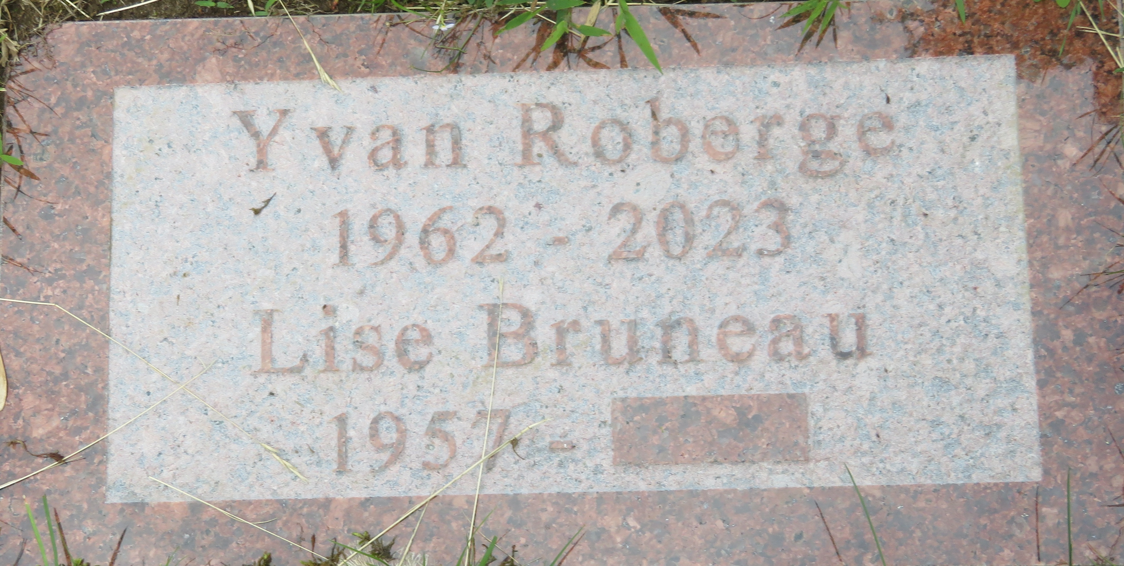 plaques\lot702_5.jpg